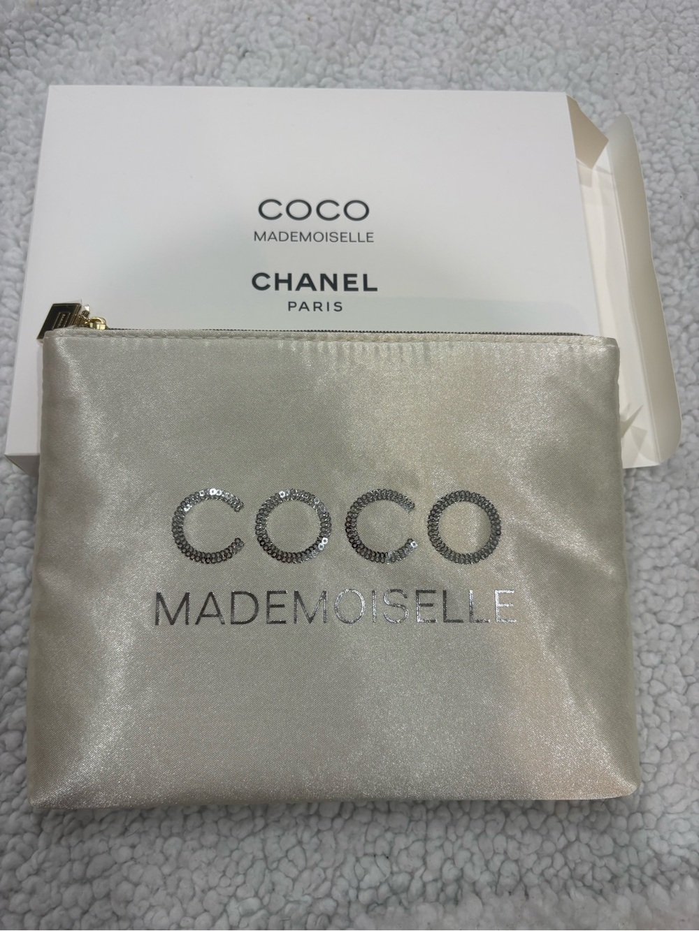 NWT chanel makeup bag